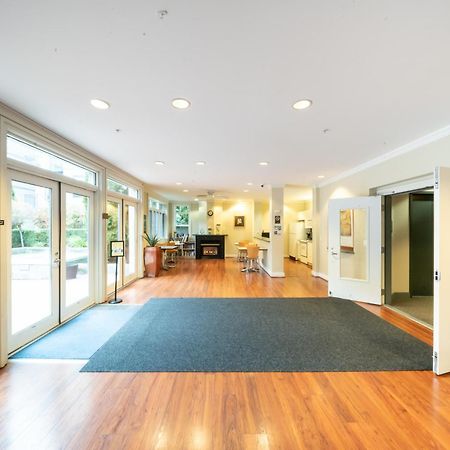 Space Needle Downtown Modern Top Story Penthouse سياتل المظهر الخارجي الصورة