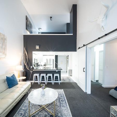 Space Needle Downtown Modern Top Story Penthouse سياتل المظهر الخارجي الصورة